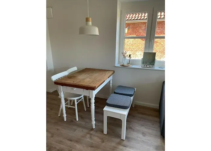 The Linnebargs, House 2 *