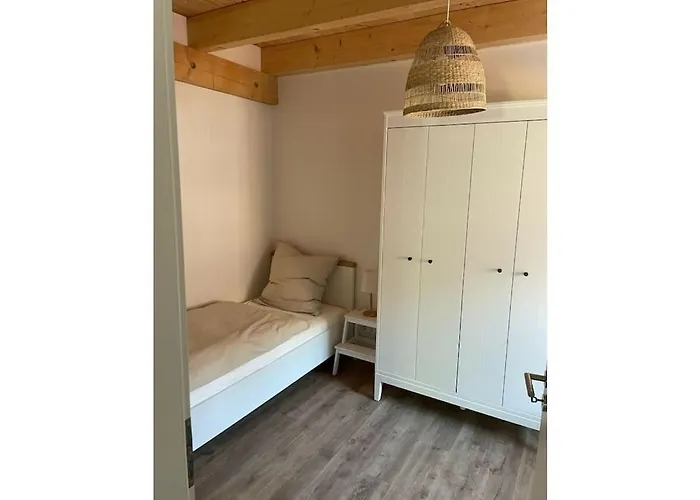 The Linnebargs, House 2 *